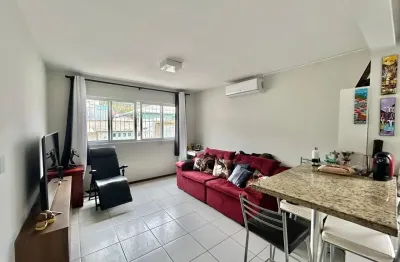 Apartamento 02 dormitórios térreo com 01 vaga á venda no bairro ipiranga - são josé - sc.