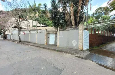 Casa com 4 quartos à venda na Rua Humaitá, 70, Paineiras, Juiz de Fora