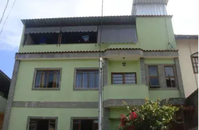 Casa com 3 quartos à venda na Rua Maurício de Menezes, 155, Costa Carvalho, Juiz de Fora