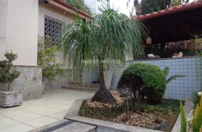 Casa com 3 quartos à venda na Rua Olímpio Reis, 123, Santa Helena, Juiz de Fora