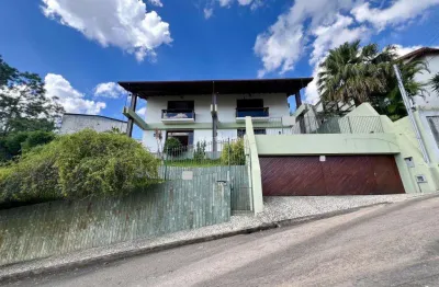 Casa com 4 quartos à venda na Rua Doutor José Hermógenes Dutra, 15, Cidade Jardim, Juiz de Fora