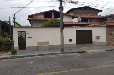 Casa com 3 quartos à venda na Rua Onofre Oliveira Salles, 840, Santa Maria, Juiz de Fora