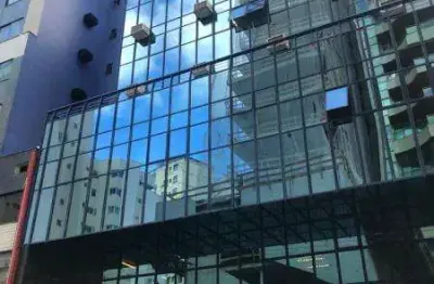 Casa comercial para alugar na Rua Rei Alberto, 50, Centro, Juiz de Fora