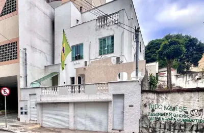 Casa com 3 quartos à venda na Rua Doutor Romualdo, 221, São Mateus, Juiz de Fora