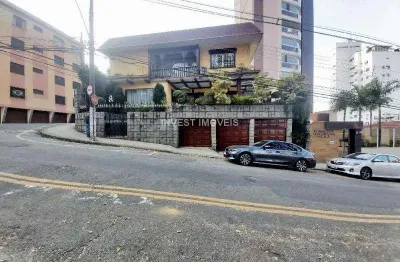 Casa com 5 quartos à venda na Rua Benjamin Constant, 1280, Santa Helena, Juiz de Fora
