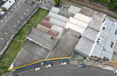 Barracão / Galpão / Depósito à venda na Rua Pantaleoni Arcuri Neto, 83, 95 E  , Poço Rico, Juiz de Fora
