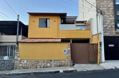 Casa com 4 quartos à venda na Rua José Libânio Rodrigues, 410, Bandeirantes, Juiz de Fora