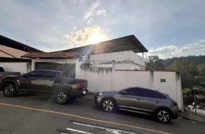 Casa com 4 quartos à venda na Rua Guilherme Debussy, 300, Borboleta, Juiz de Fora