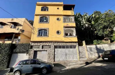 Casa com 4 quartos à venda na Rua Maria Amélia, 231, Santa Cecília, Juiz de Fora