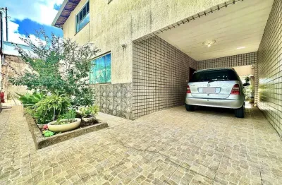 Casa com 3 quartos para alugar na Rua Francisco Baptista de Oliveira, 310, Aeroporto, Juiz de Fora