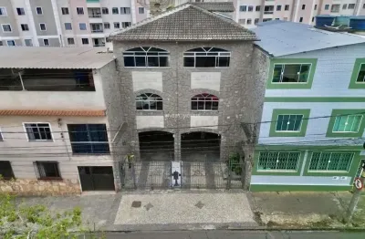 Casa com 3 quartos à venda na Rua Benjamim Guimarães, 334, Democrata, Juiz de Fora