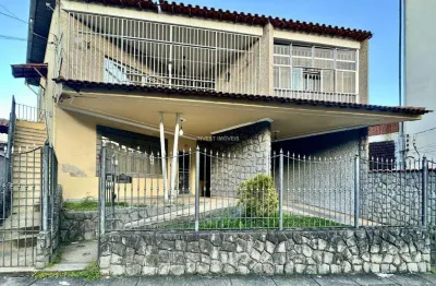 Casa com 3 quartos à venda na Rua Nossa Senhora do Líbano, 120, Grajaú, Juiz de Fora