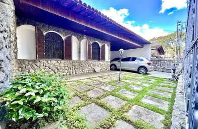 Casa com 4 quartos à venda na Rua Doutor José Batista de Oliveira, 250, Bom Pastor, Juiz de Fora