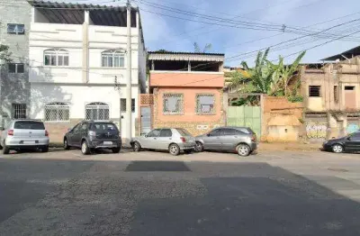 Casa com 3 quartos à venda na Rua Maria Perpétua, 208, Ladeira, Juiz de Fora