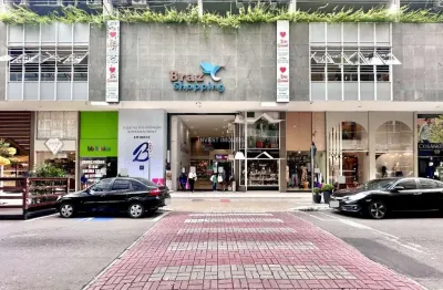 Ponto comercial para alugar na Rua Braz Bernardino, 105, Centro, Juiz de Fora