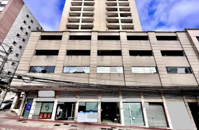 Apartamento com 2 quartos à venda na Rua Santo Antônio, 1180, Centro, Juiz de Fora