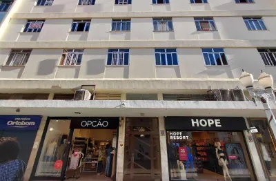 Apartamento com 2 quartos para alugar na Rua Barão de São João Nepomuceno, 289, Centro, Juiz de Fora