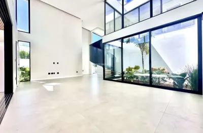 Casa com 4 quartos à venda na Rua Munhoz, São Pedro, Juiz de Fora