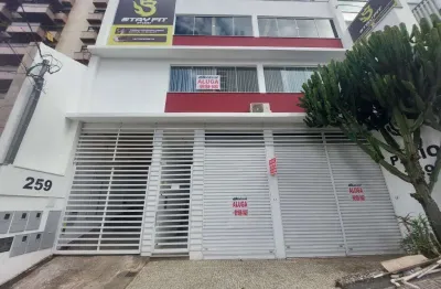 Ponto comercial para alugar na Rua Doutor Antônio Carlos, 259, Centro, Juiz de Fora