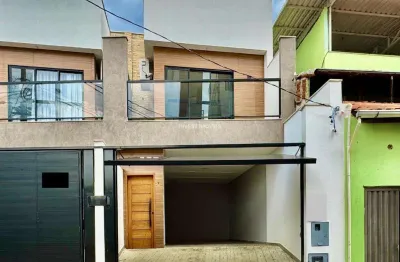 Casa com 3 quartos à venda na Rua Waldemar Bracher, 172, Martelos, Juiz de Fora