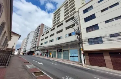 Apartamento com 2 quartos para alugar na Rua Santo Antônio, 1180, Centro, Juiz de Fora