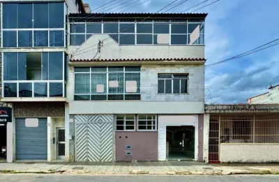 Casa com 3 quartos à venda na Rua Antônio Lagrota, 35, Mariano Procópio, Juiz de Fora