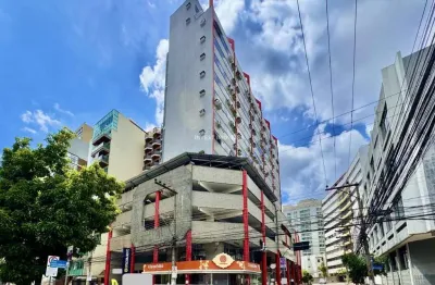 Sala comercial para alugar na Rua Santo Antônio, 1500, Centro, Juiz de Fora