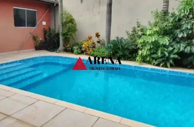 Imperdível oportunidade: Casa à venda em Atibaia-SP, Vila Petrópolis, 4 quartos, 2 suítes, 3 salas, 4 banheiros, 2 vagas, 330m².