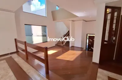 Alphaville residencial 04 - casa em condomínio com 04 amplas suítes e 03 vagas cobertas na garagem