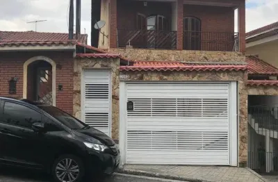 Casa ampla com suíte, piscina, gourmet e 5 vagas na Vila Mazzei