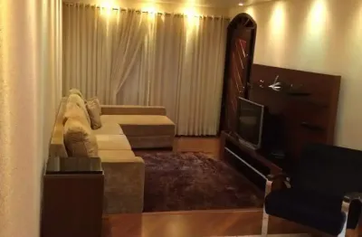 Casa ampla com suíte, piscina, gourmet e 5 vagas na Vila Mazzei