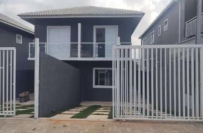 Casa sobrado 2 suítes a venda no bairro colinas de cotia