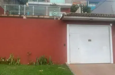 Sobrado com 03 dorms sendo 01 suíte e piscina  - parque rincão- cotia/ sp