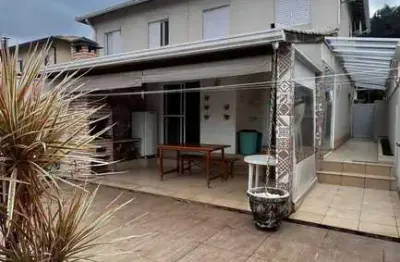 Casa com 03 dormitórios - condomínio sítio viana - parque rincão - cotia / sp