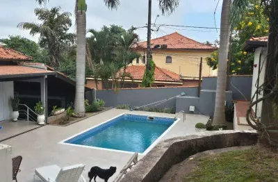Casa com 3 quartos sendo 2 suíte - gramado - cotia / sp