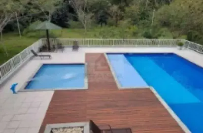 Casa com 02 quartos - condomínio nova vianna - cotia/sp
