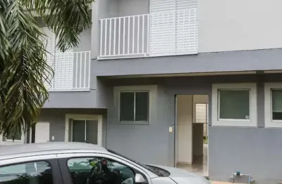 Casa com 2 quartos para alugar na Estrada Normândia, Jardim Pioneira, Cotia