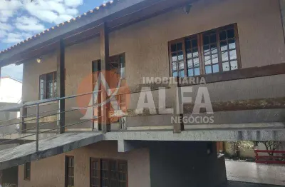 Casa com 3 quartos para alugar na Rua Rondônia, Jardim Rosalina, Cotia