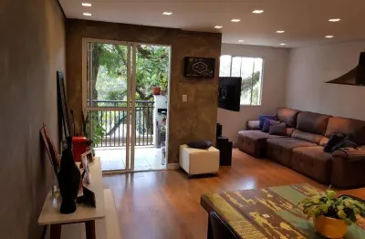 Apartamento com 3 Dormitórios - Condomínio Costa do Sol - Jardim Sabia - Cotia