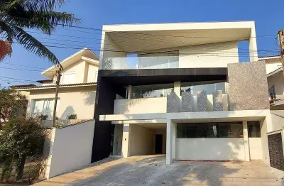 Casa com 06 Suítes em Condomínio de Alto Padrão -  São Paulo II - Cotia / SP