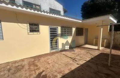 Casa com 1 dormitório para alugar, 40 m² por r$ 700/mês - celina - barretos/sp