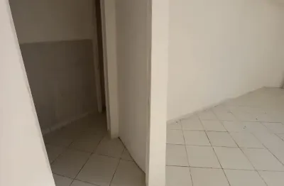 Ponto comercial com 1 sala para alugar na Avenida Cristóvão Colombo, Floresta, Porto Alegre