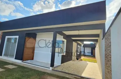 Casa com 3 quartos sendo 1 suíte à venda em jacaroá,  maricá rj.