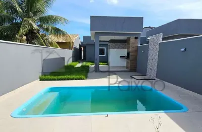 Excelente casa com dois quartos,  piscina e área gourmet à venda em itaipuaçú.