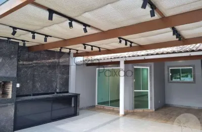 Casa com 2 quartos à venda na Rua Douglas Marques Rienti, 23, Jardim Atlântico Leste (Itaipuaçu), Maricá