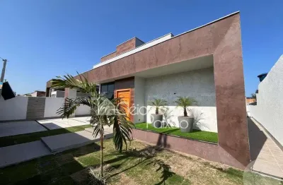 Ótima casa com 3 quartos sendo 1 suíte à venda em itaipuaçú, maricá rj.