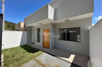 Ótima casa com dois quartos à venda no bairro marquês de maricá rj.