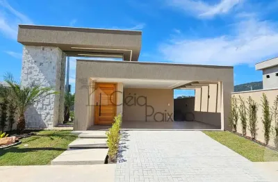 Linda casa com 3 quartos à venda em condomínio fechado, maricá rj.