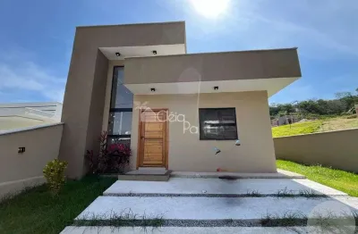 Ótima casa com 3 quartos  à venda em condomínio fechado, maricá rj.