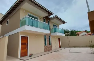 Belíssima casa dúplex localizada no centro do barroco itaipuaçú!